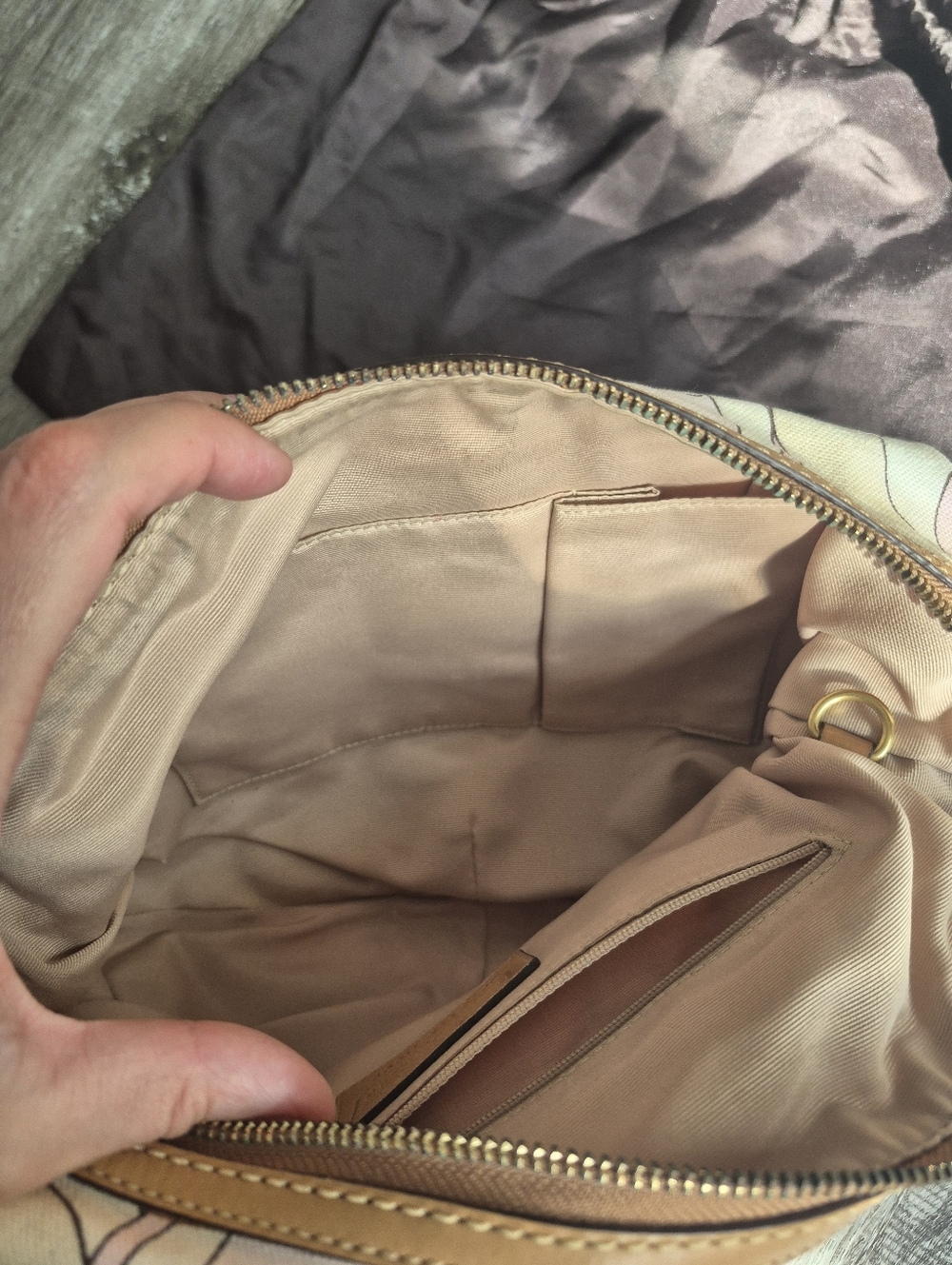 Coach Hobo Bag in Pink, Cream, Tan with Woven Tan Leather Strap - Picture 4 of 7